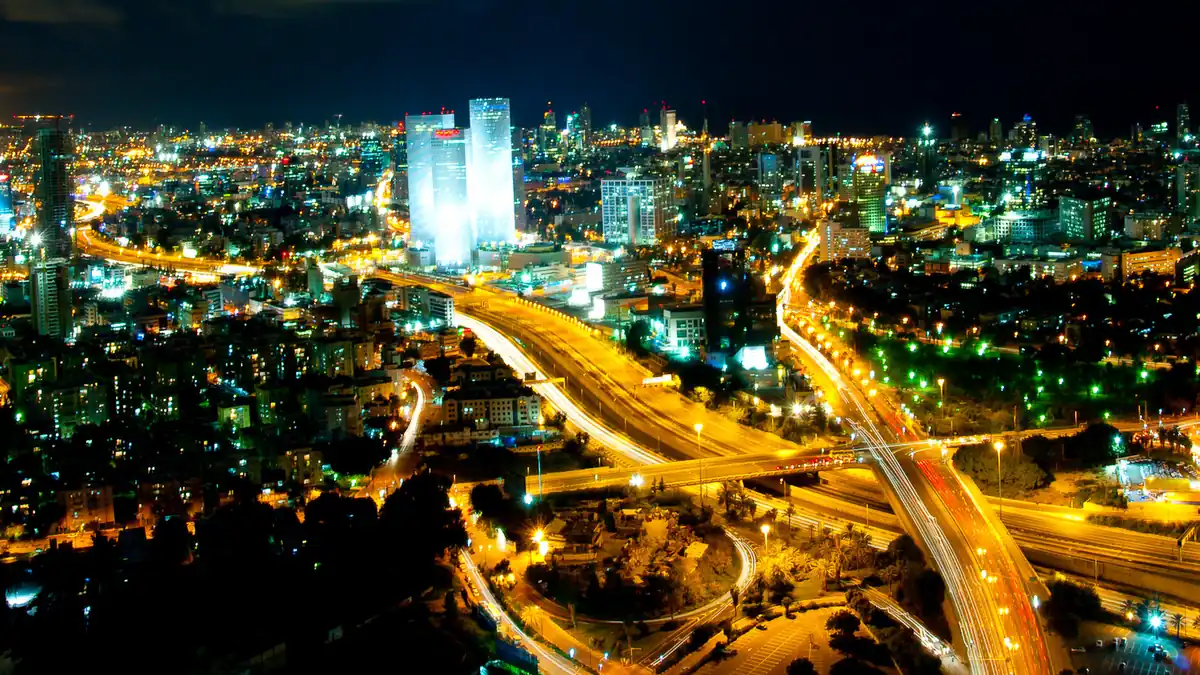 מסיבת רווקים בתל אביב: המדריך לעיר שלא ישנה
